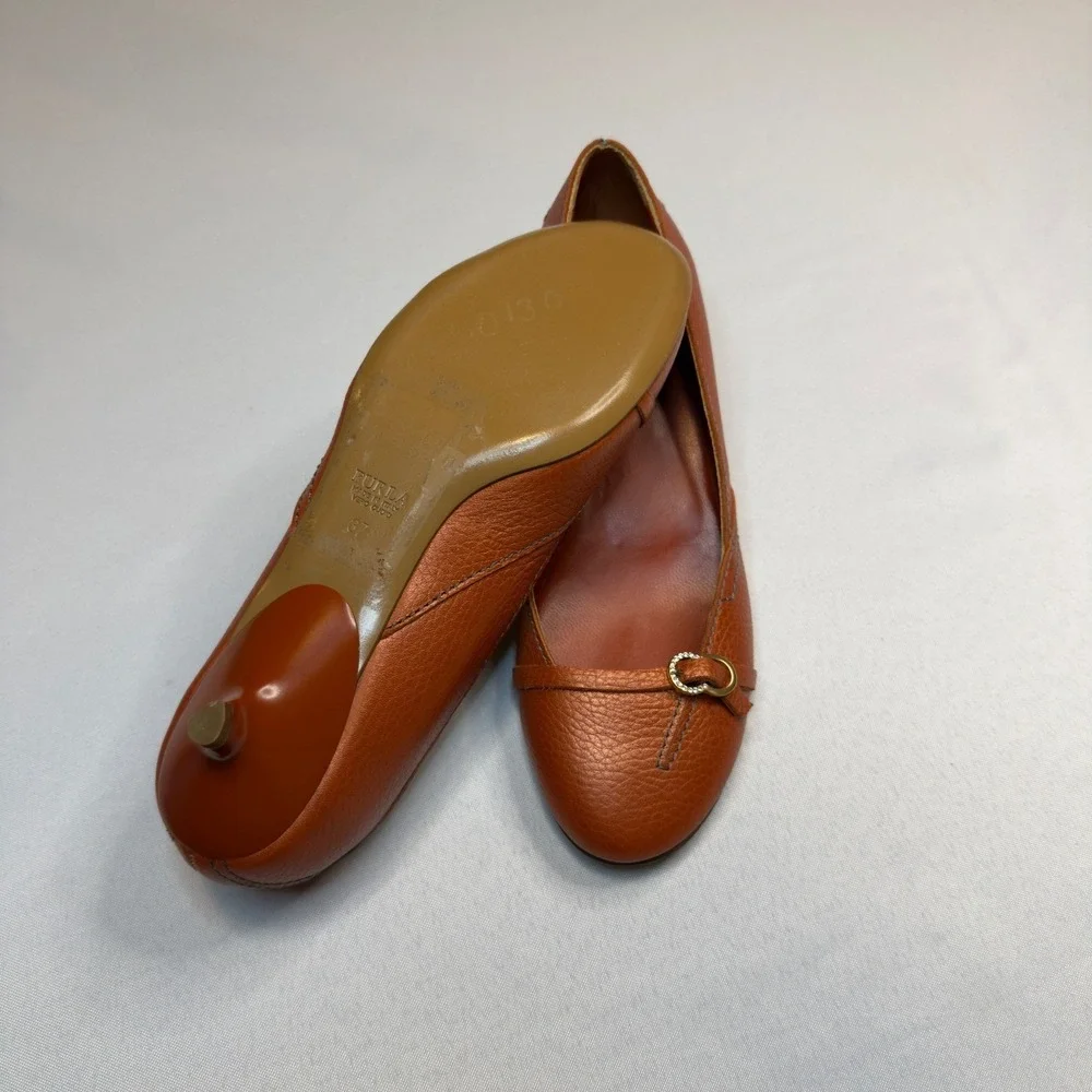 Furla Cognac Leather Knot Detail Low Heel Pumps